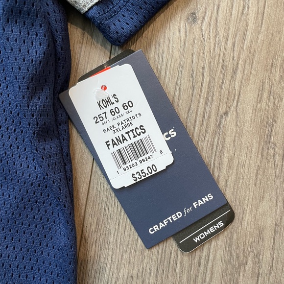 New England Patriots women’s jersey 2xL BNWT - Picture 7 of 9